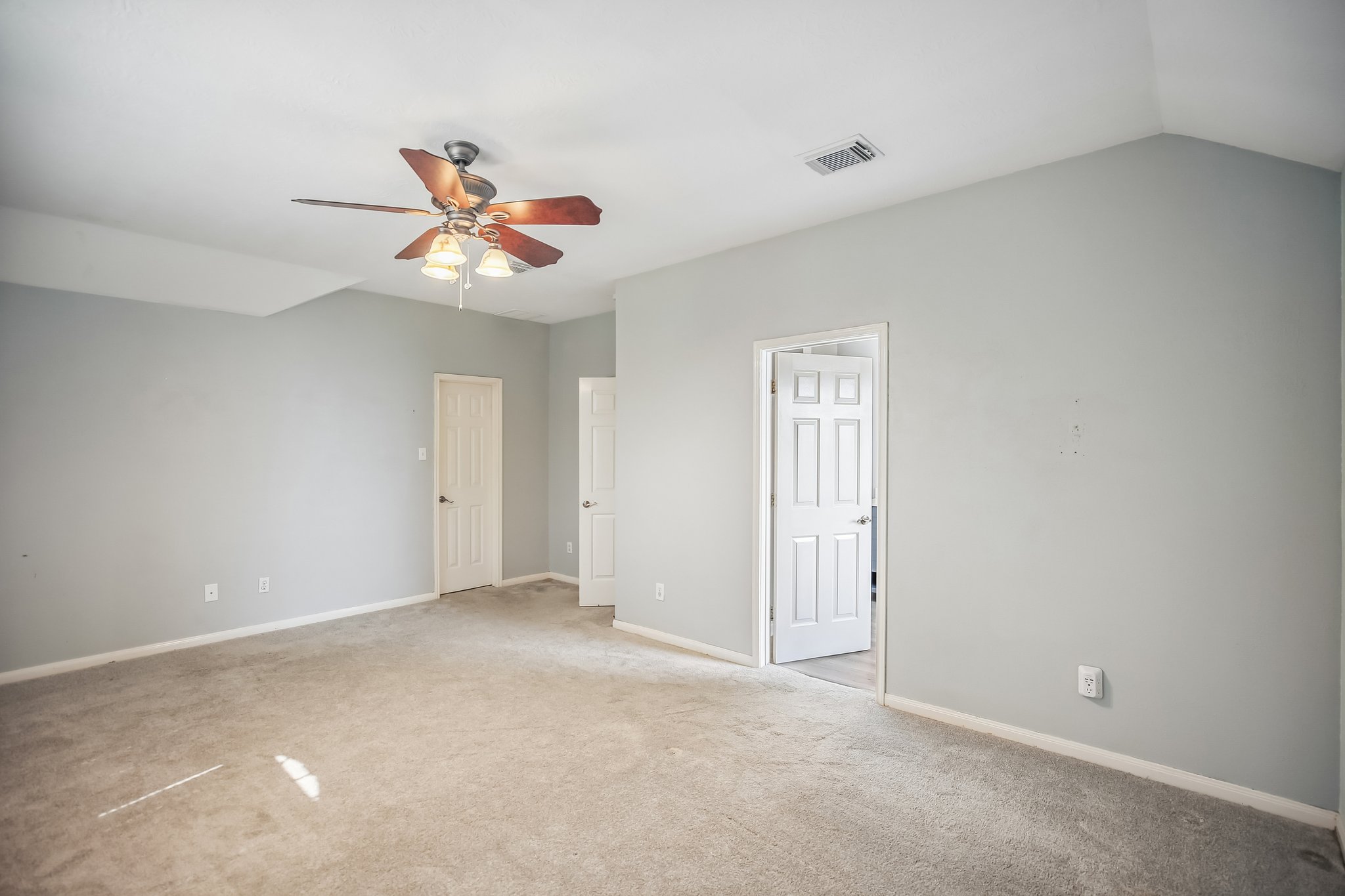 Chase Park Dr-S1509-030.jpg
