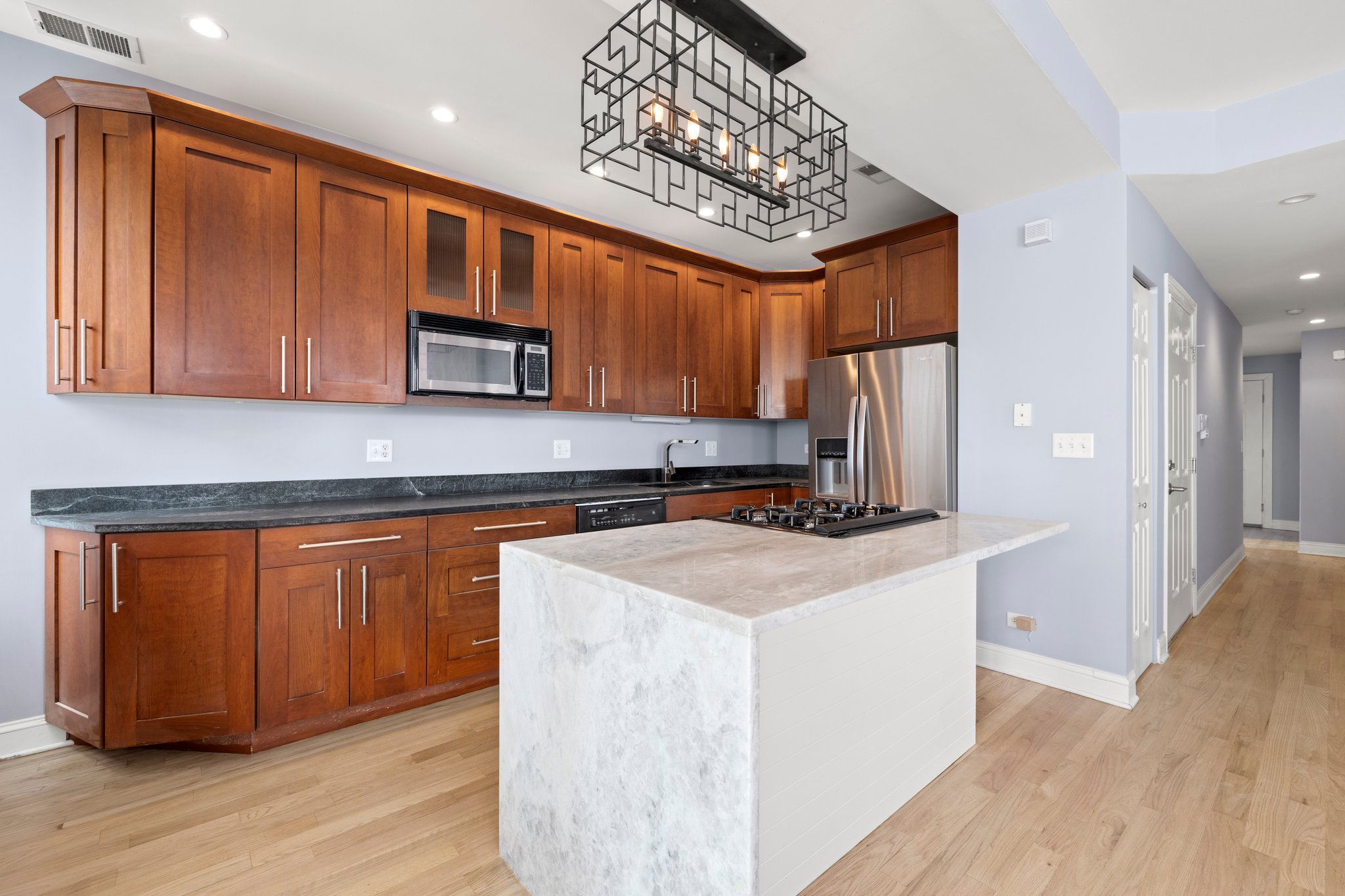 1122 N Oakley Blvd, Chicago, IL 60622, USA Photo 7