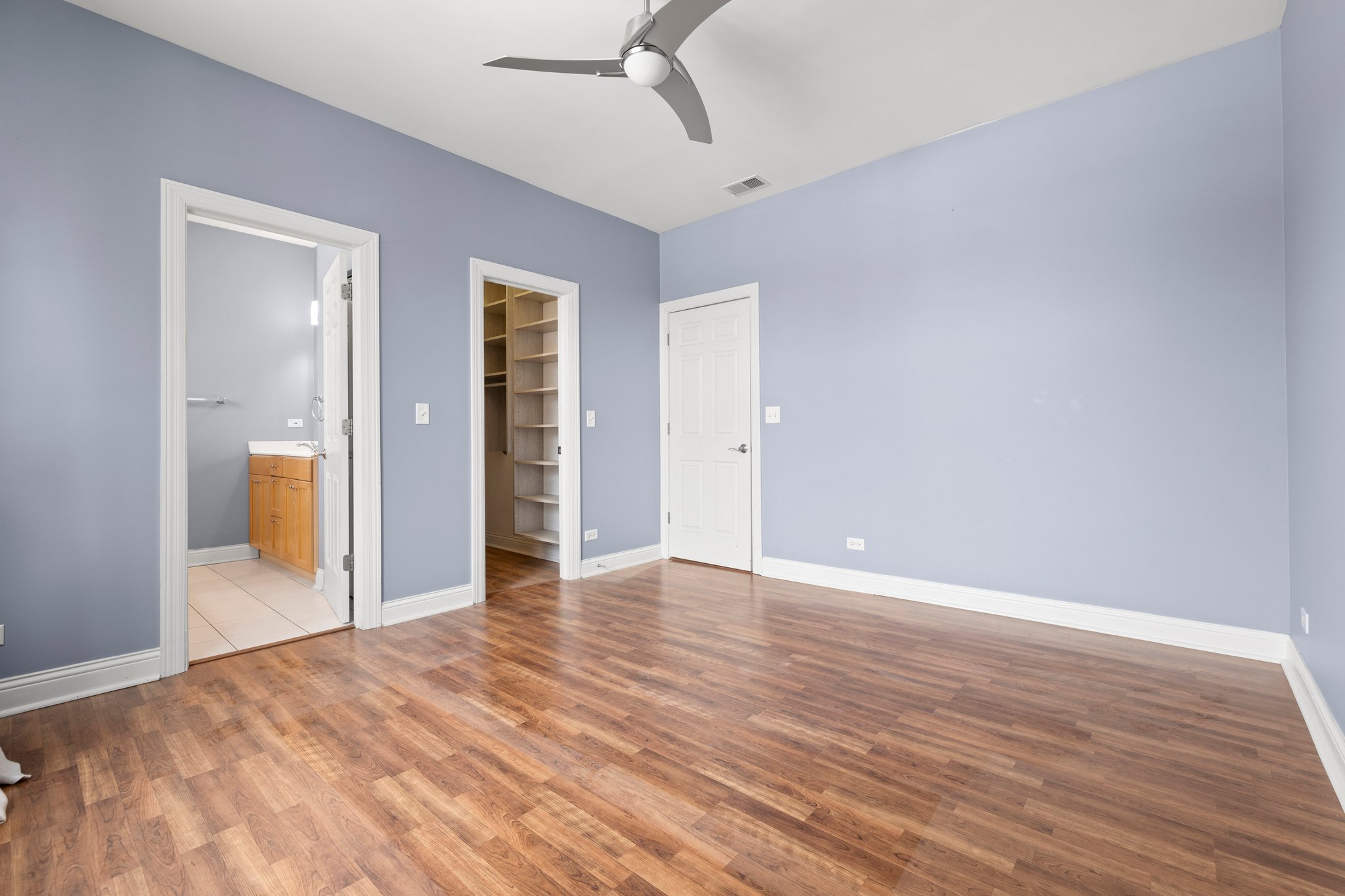 1122 N Oakley Blvd, Chicago, IL 60622, USA Photo 13