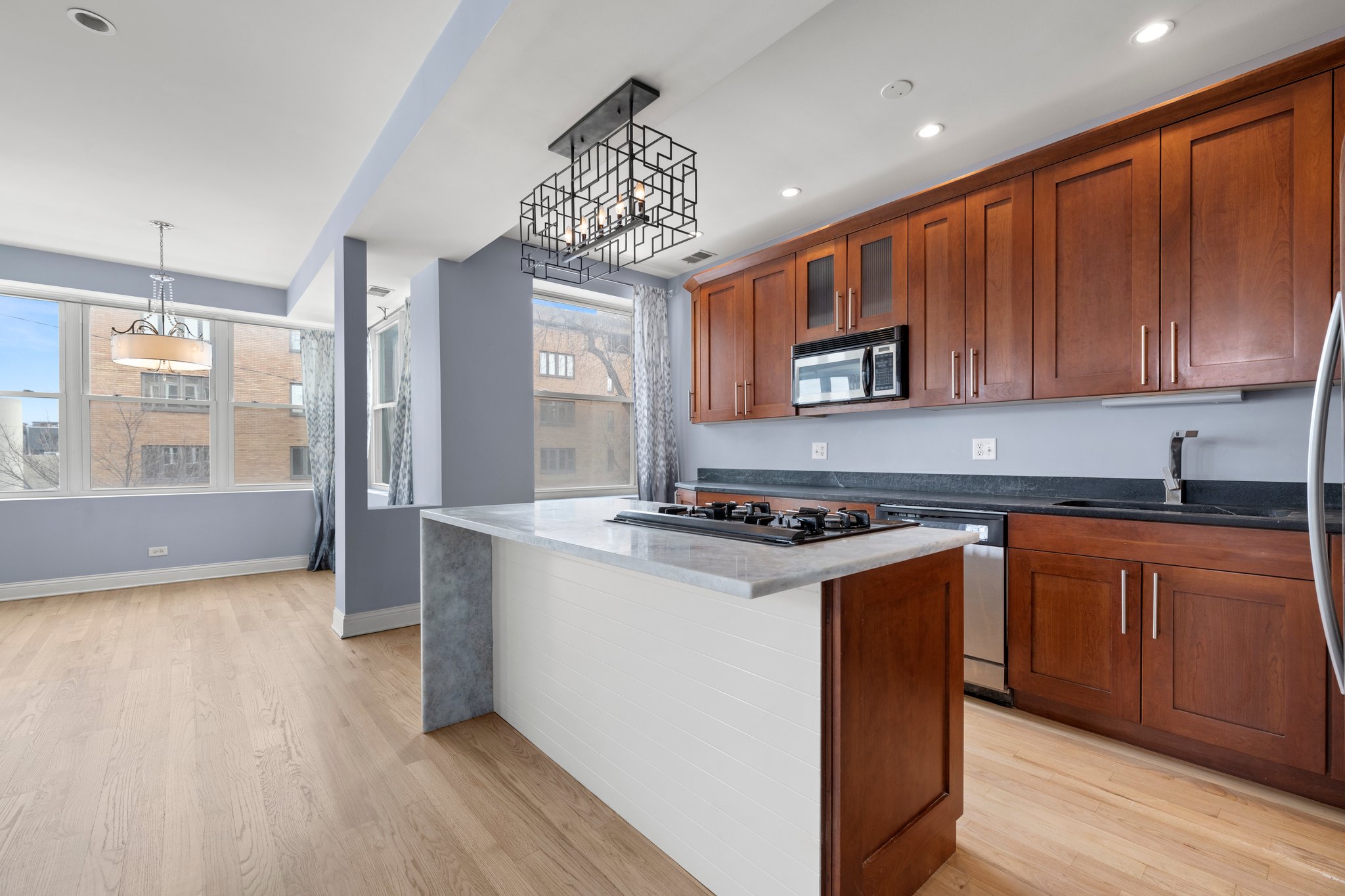 1122 N Oakley Blvd, Chicago, IL 60622, USA Photo 19