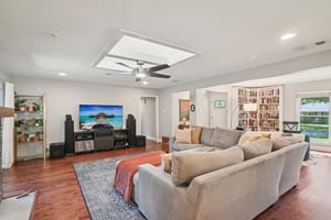 Parkhaven Dr-S0510-007.jpg