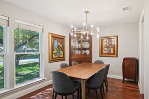 Parkhaven Dr-S0510-014.jpg