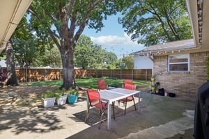 Parkhaven Dr-S0510-042.jpg