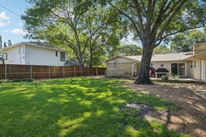 Parkhaven Dr-S0510-045.jpg