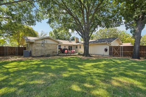 Parkhaven Dr-S0510-046.jpg