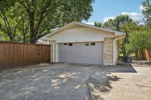 Parkhaven Dr-S0510-049.jpg
