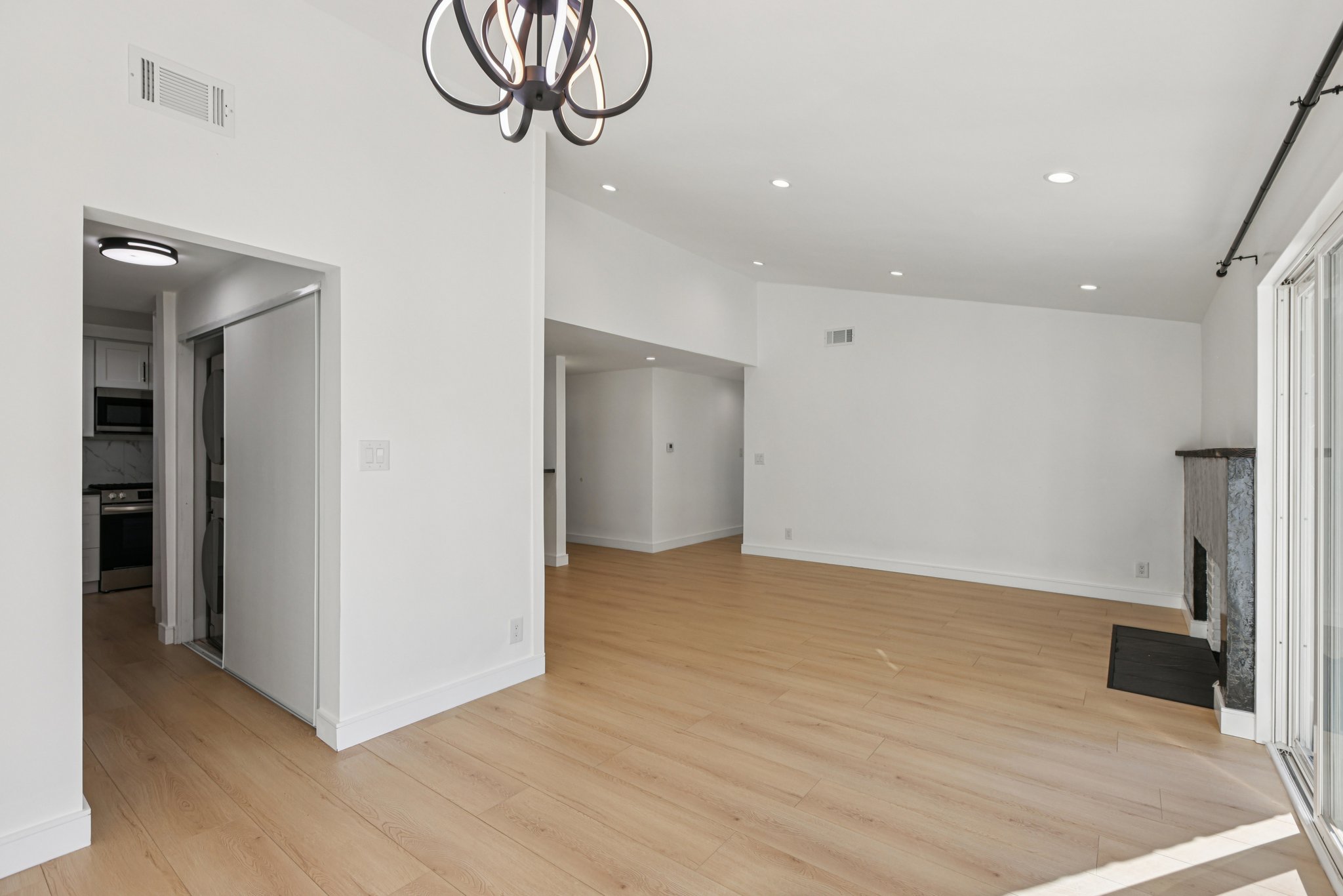 Balboa Blvd-S1201-010.jpg