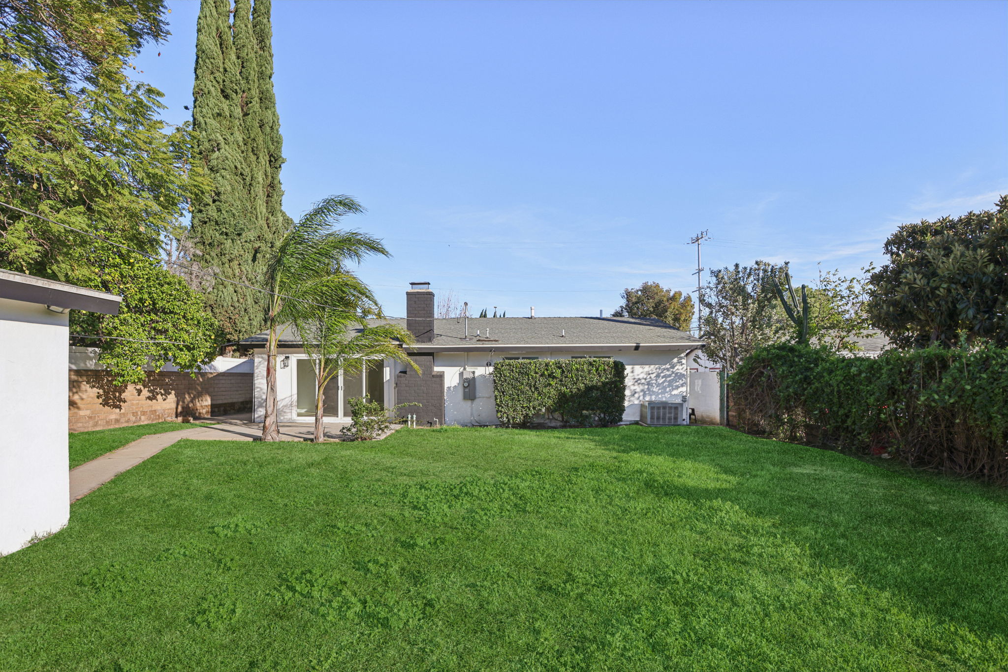 A- Balboa Blvd-S1201-049