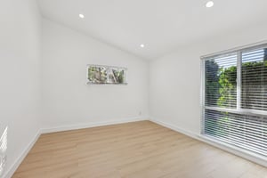 Balboa Blvd-S1201-023.jpg