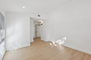 Balboa Blvd-S1201-026.jpg