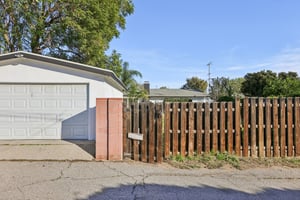 Balboa Blvd-S1201-037.jpg