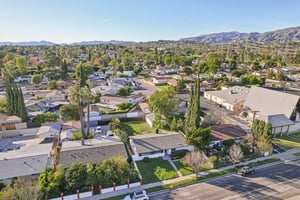 Balboa Blvd-S1201-041.jpg