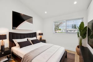 Balboa Blvd-S1201-020 virtually staged.jpeg