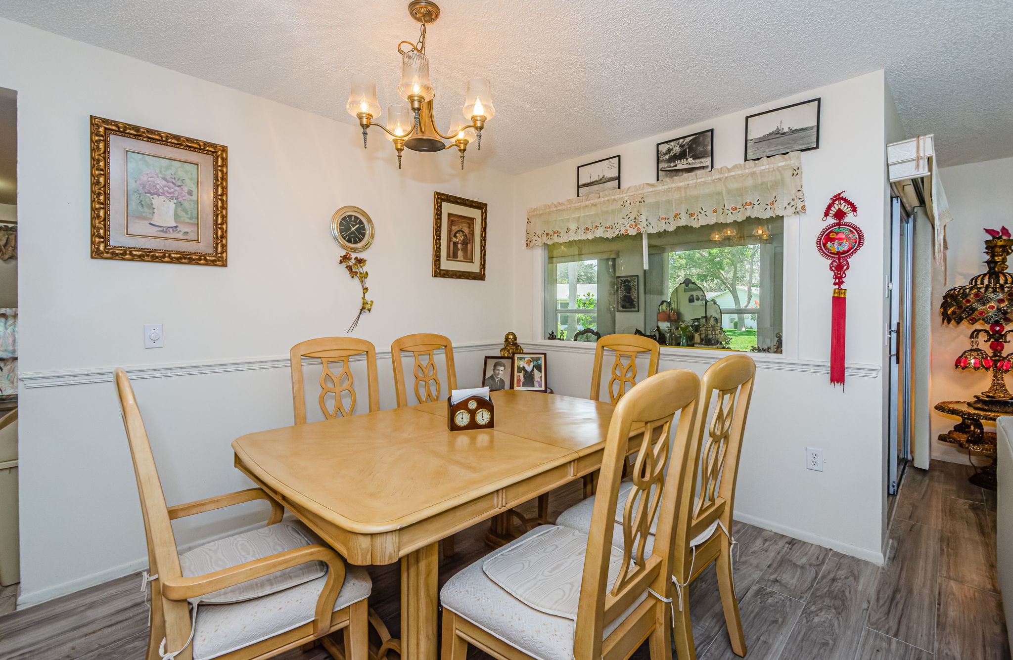 Dining Room 1B-2