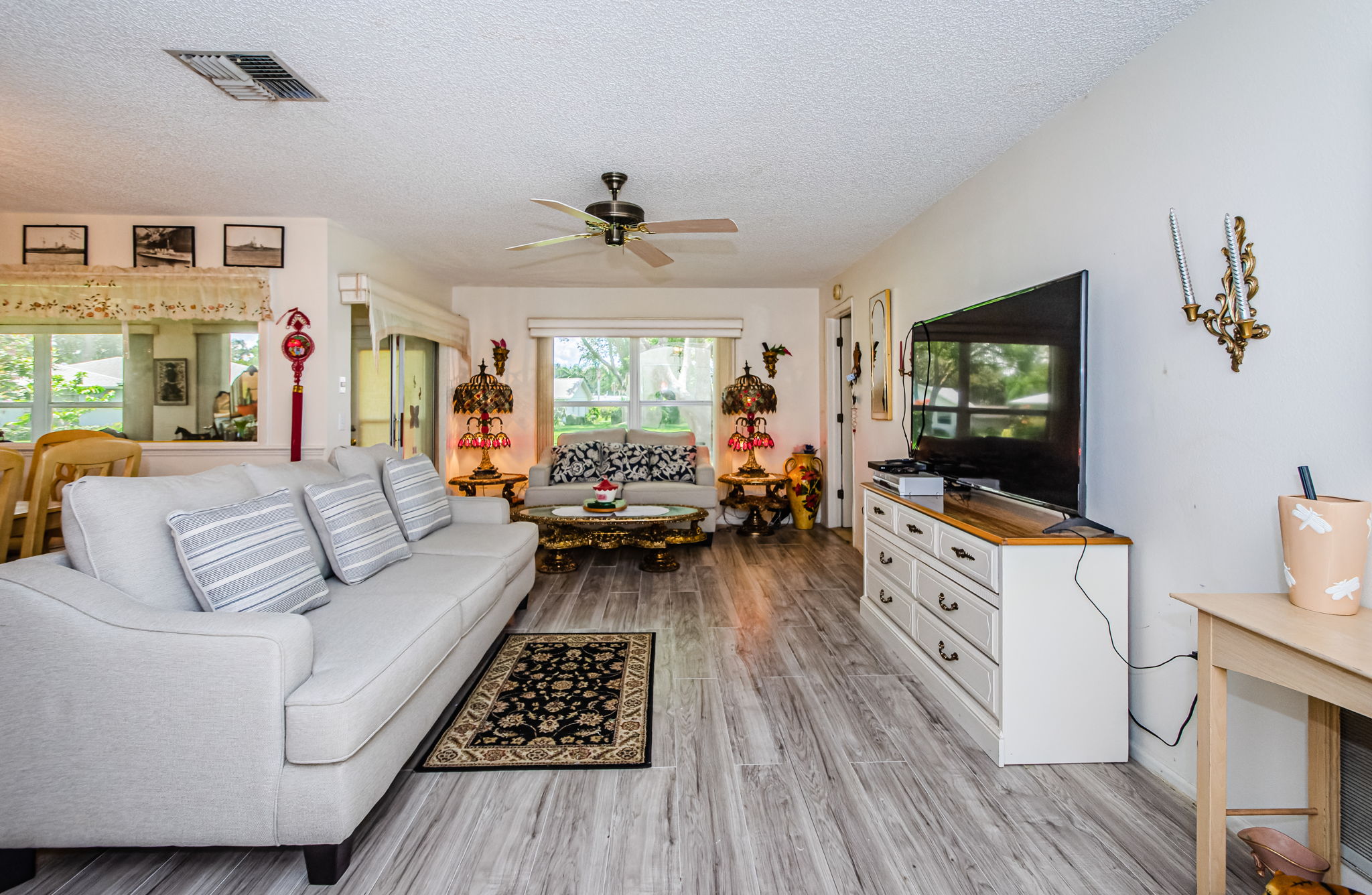Living Room 1A-2