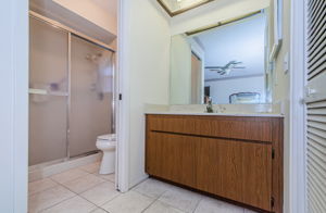 Primary Bathroom 1B-2