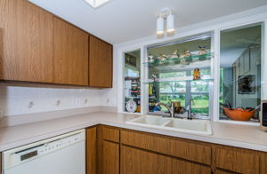 Kitchen 1C-2