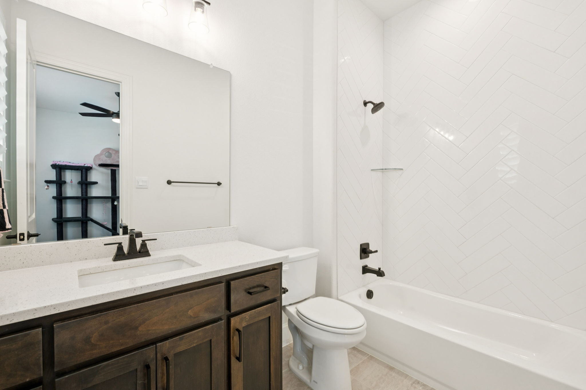 11224Hickory_012