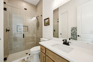11224Hickory_006