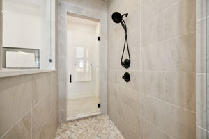 11224Hickory_031