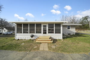  Photo 48