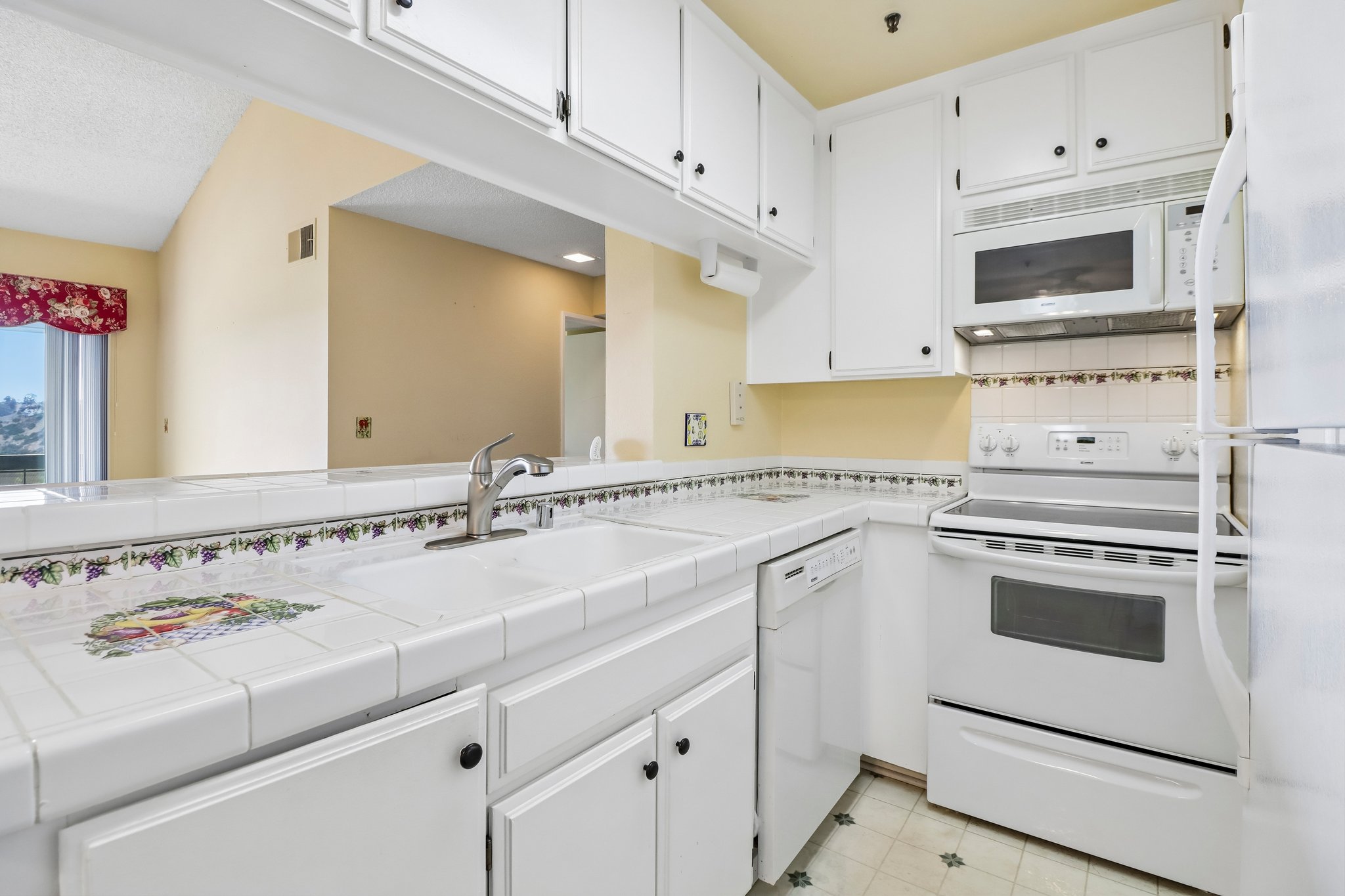 Tierrasanta Blvd 61-S2805-011 (2).jpg