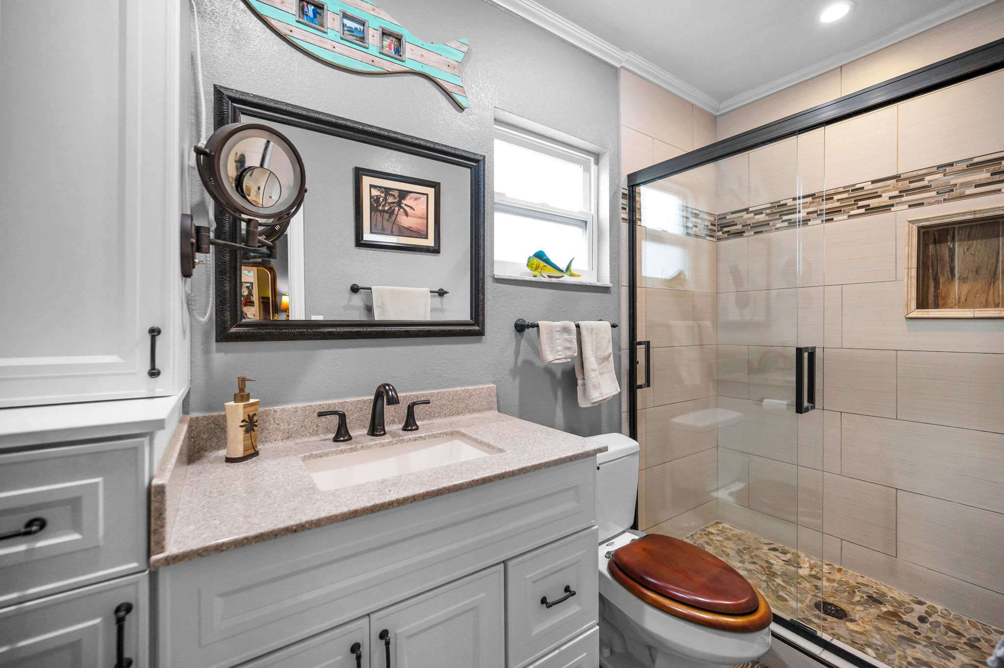Primary Bathroom1a