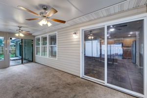 Screened-in Porch