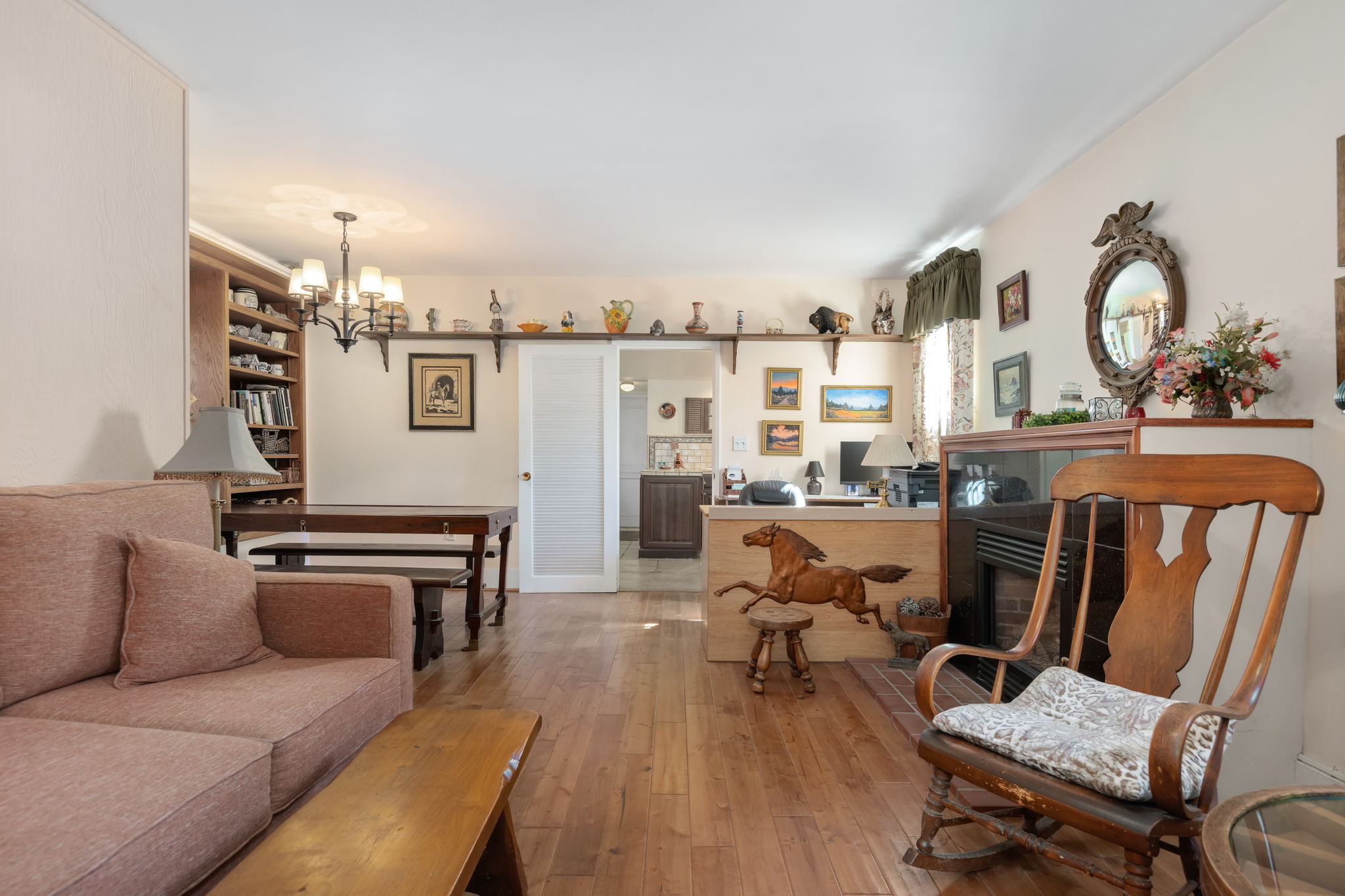 08-Living Room