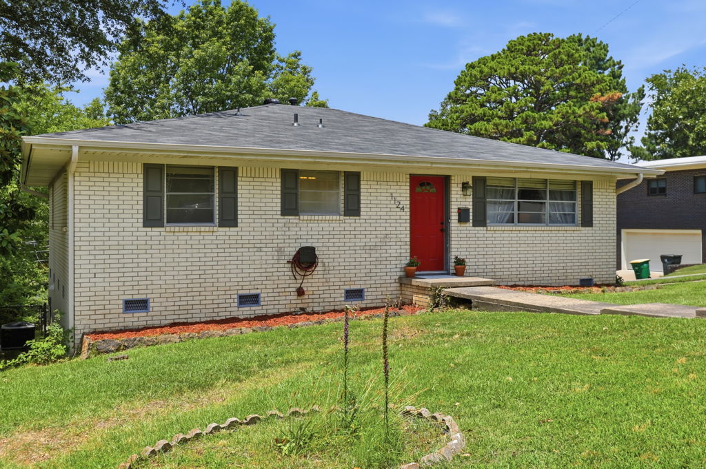 Residential real estate media in Little Rock, Arkansas by Avery & Bryant