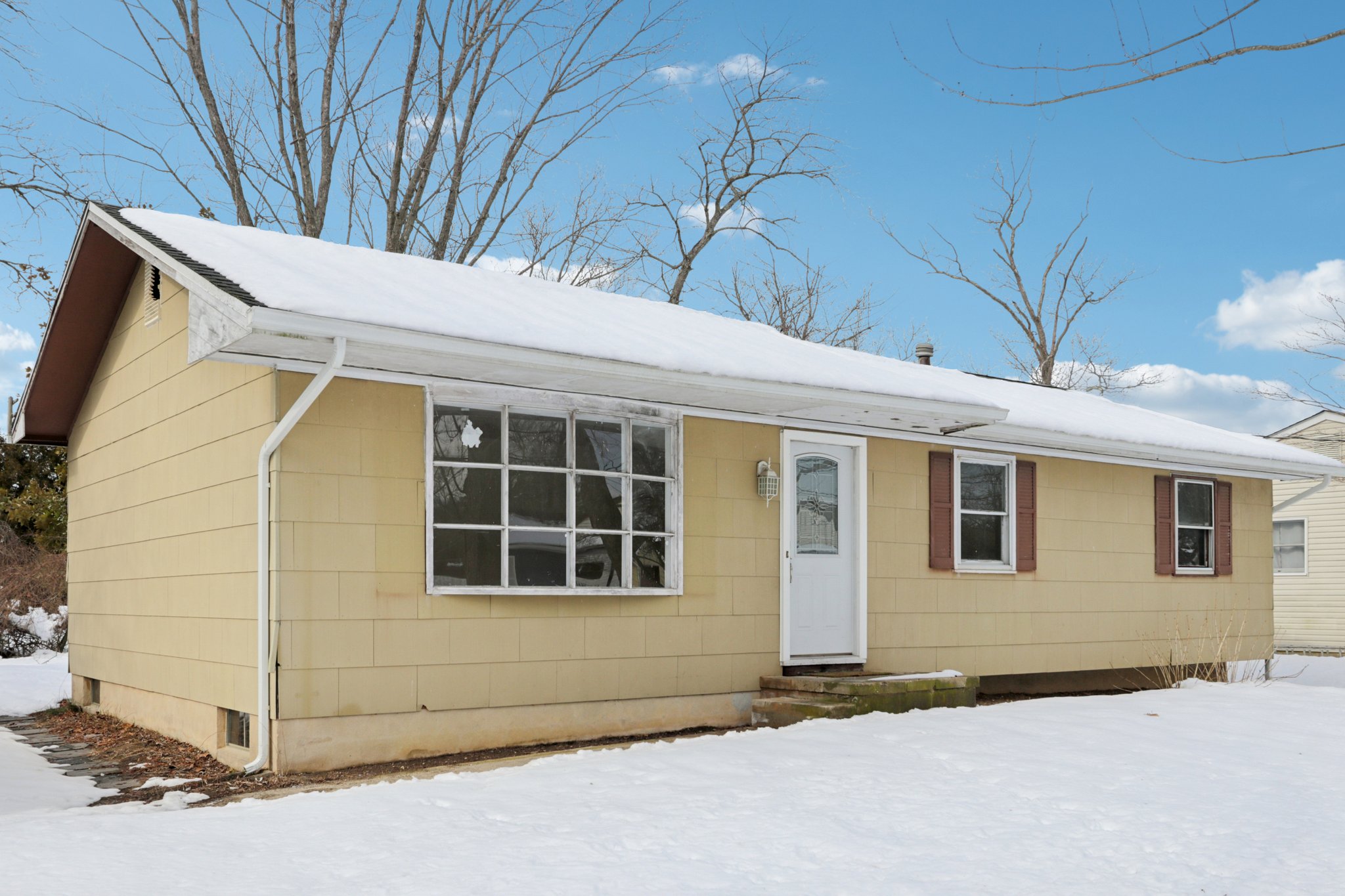 Spray Ave-S2702-004.jpg