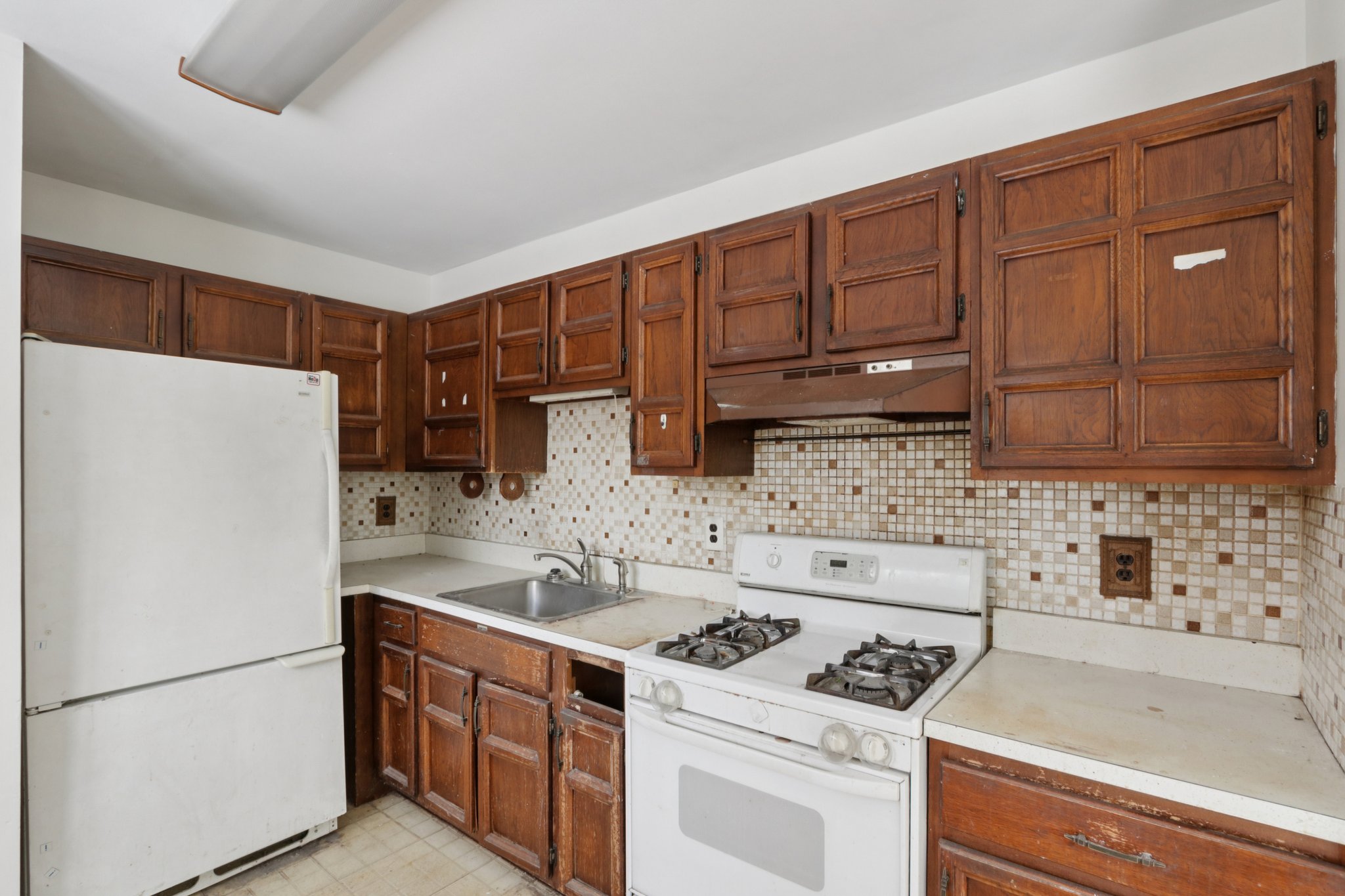 Spray Ave-S2702-015.jpg