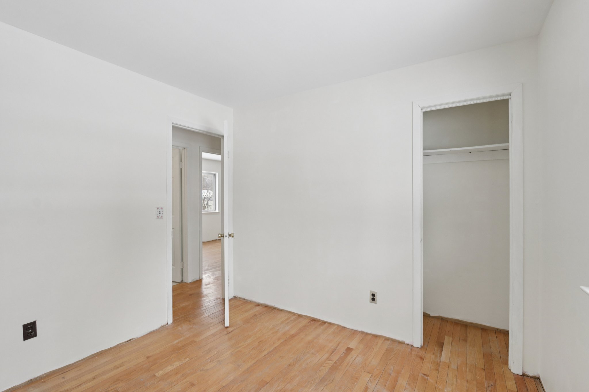 Spray Ave-S2702-026.jpg