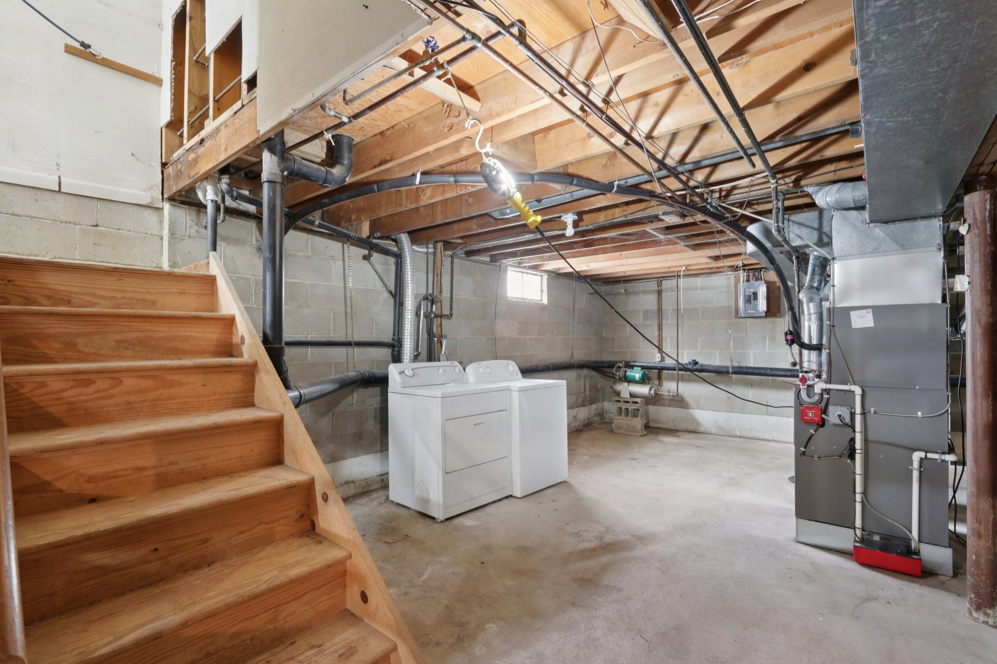 Spray Ave-S2702-030.jpg