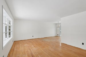 Spray Ave-S2702-006.jpg