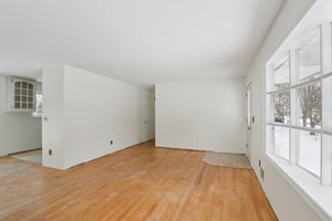 Spray Ave-S2702-007.jpg