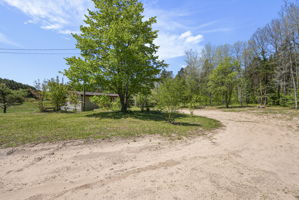  Photo 31