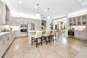 Breakfast Bar - Kitchen