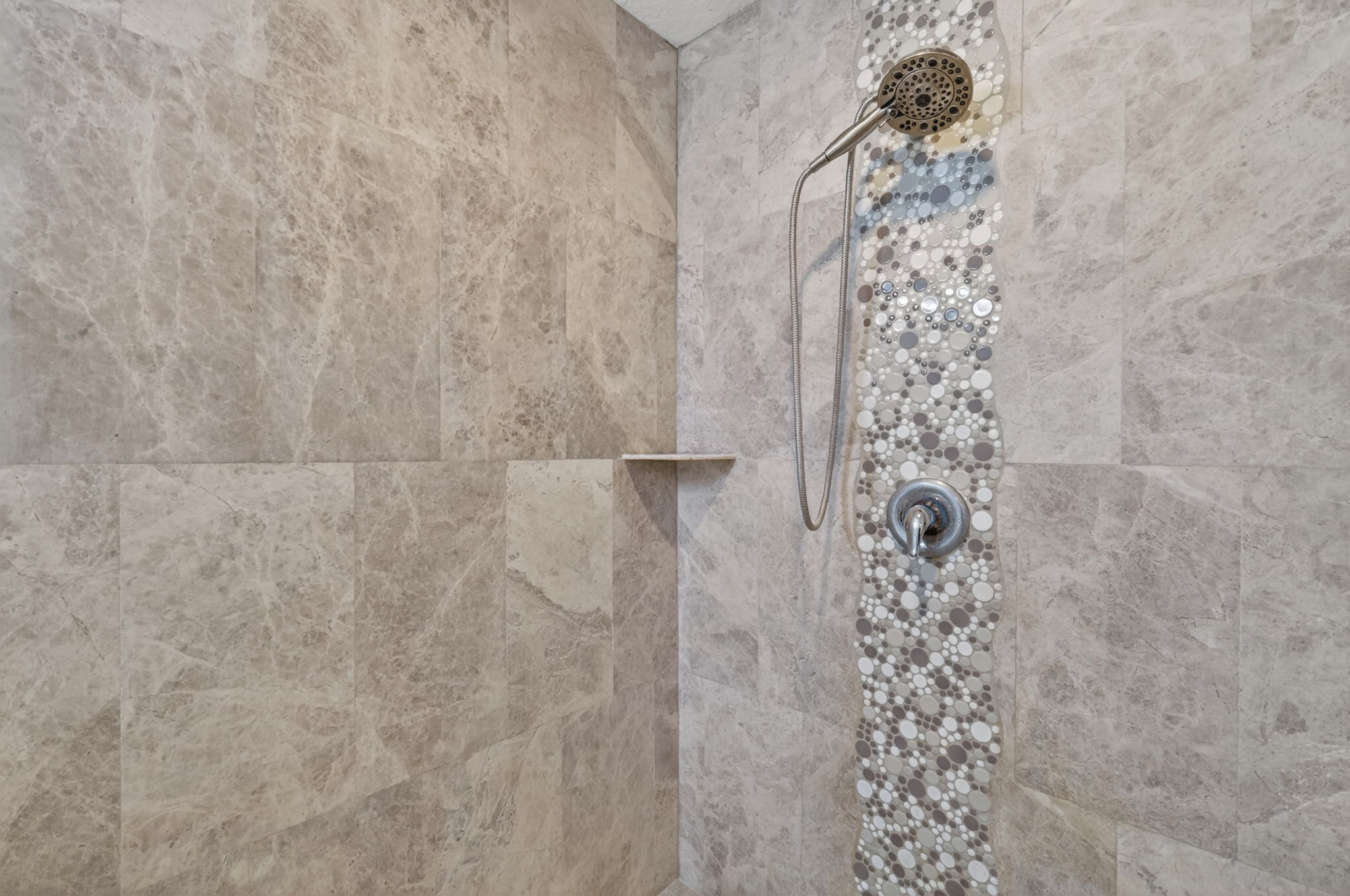 11241 Em En El Grove Rd -187