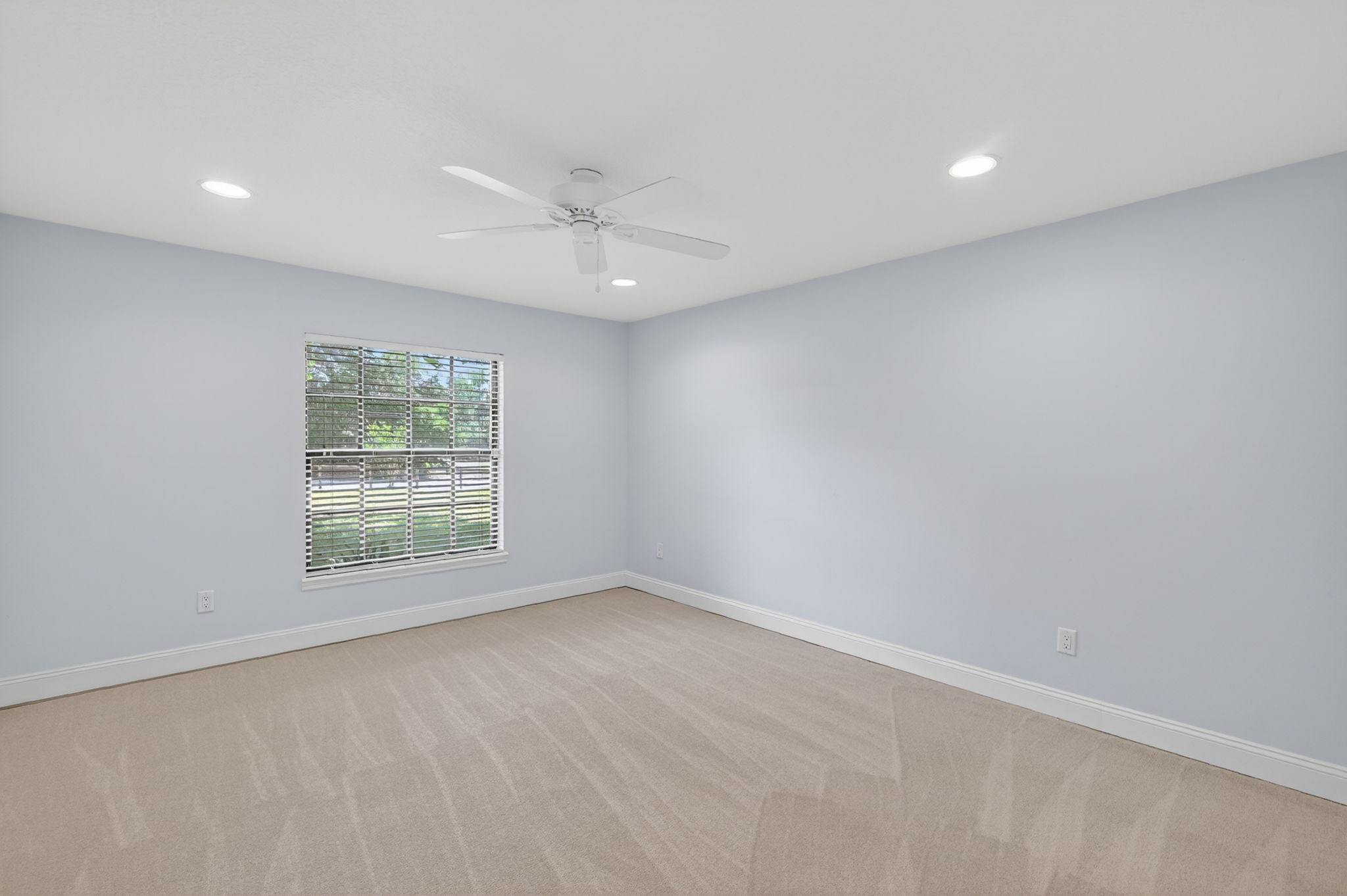 11241 Em En El Grove Rd -244