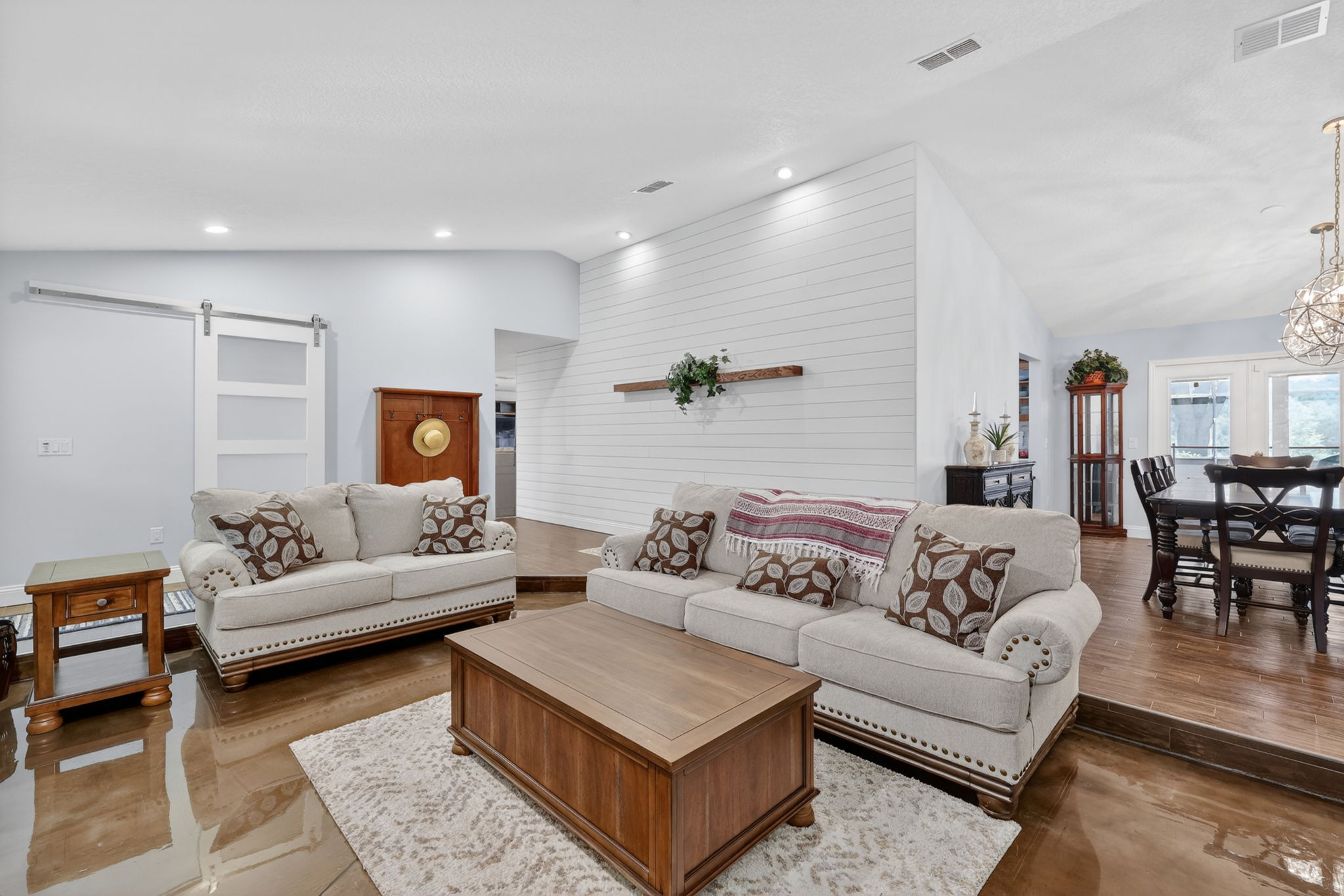 remove baby gate 11241 Em En El Grove Rd -105