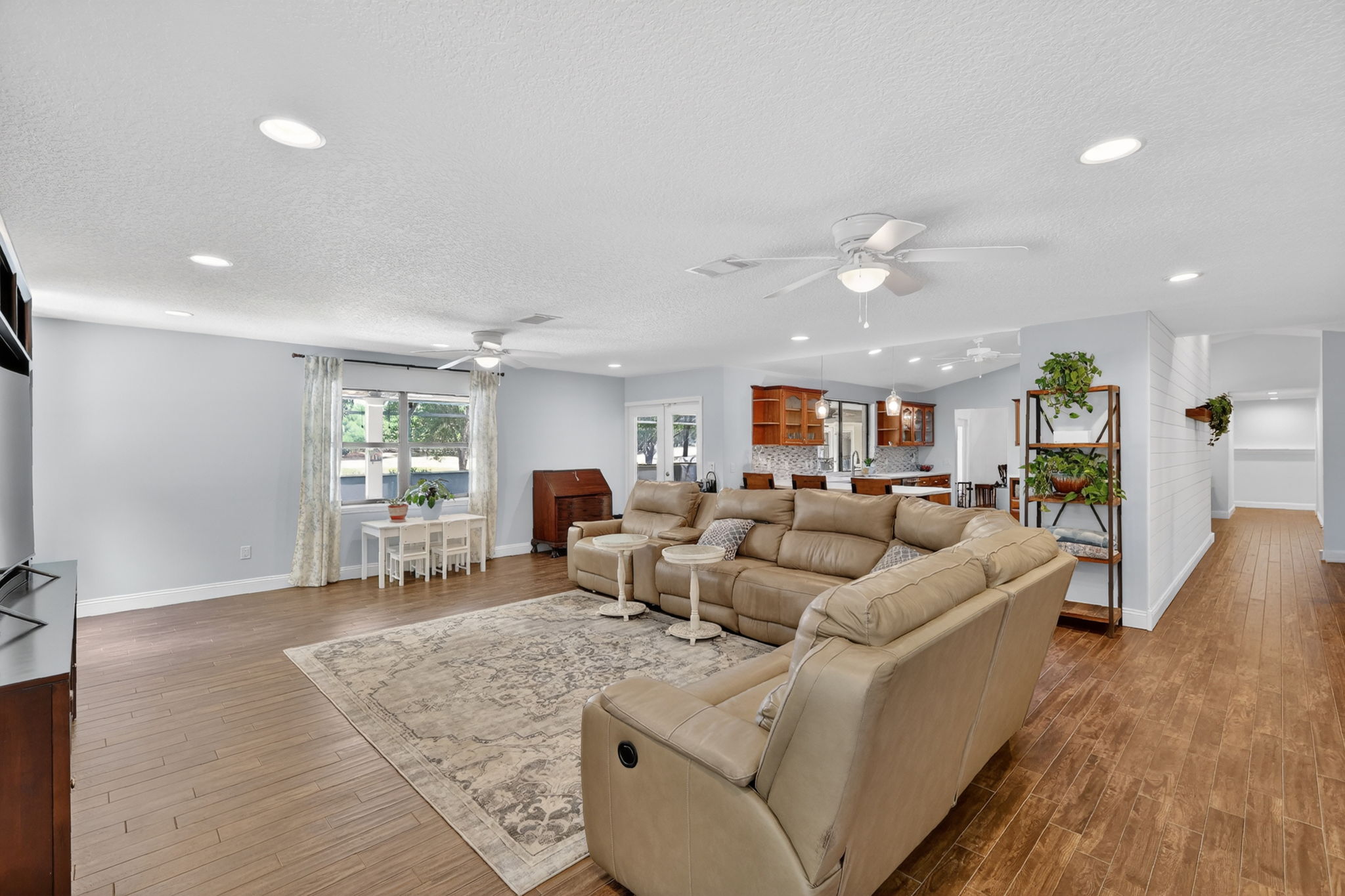 remove baby gate 11241 Em En El Grove Rd -106