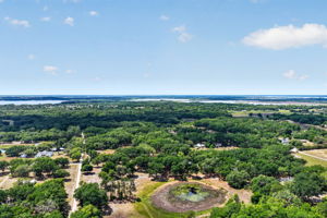 11241 Em En El Grove Rd -112