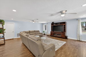 11241 Em En El Grove Rd -226