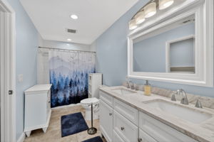 11241 Em En El Grove Rd -247