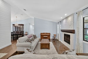 11241 Em En El Grove Rd -262