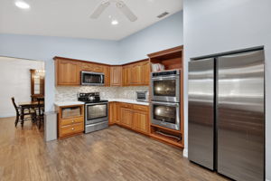 remove baby gate 11241 Em En El Grove Rd -113