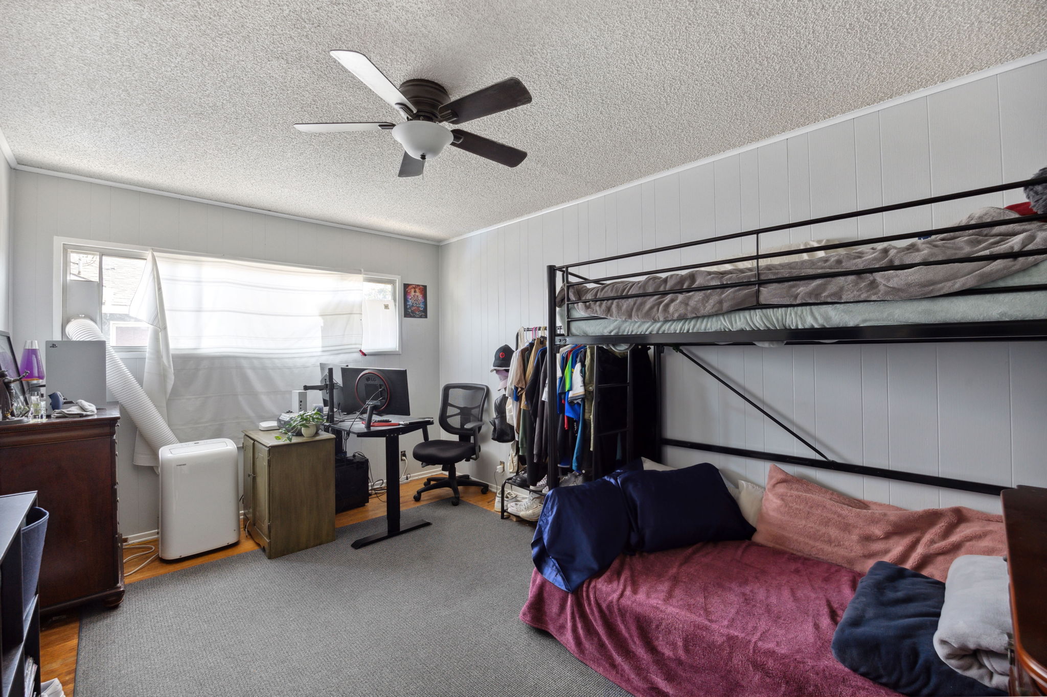 11245 Segrell Way-20
