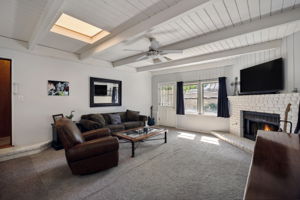 11245 Segrell Way-14