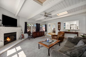 11245 Segrell Way-16